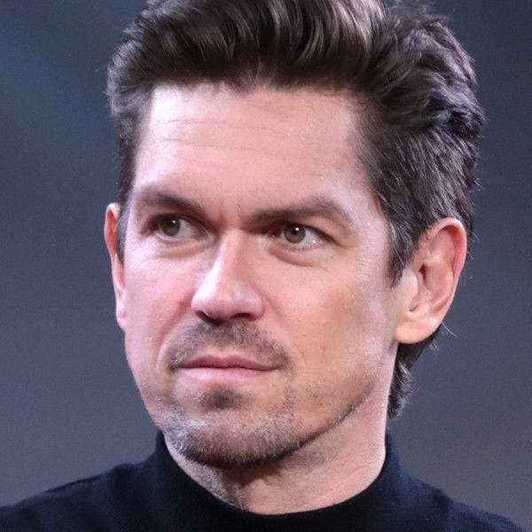 Steve Howey