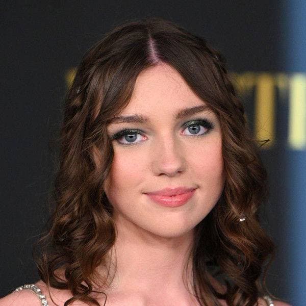 Alexa Swinton