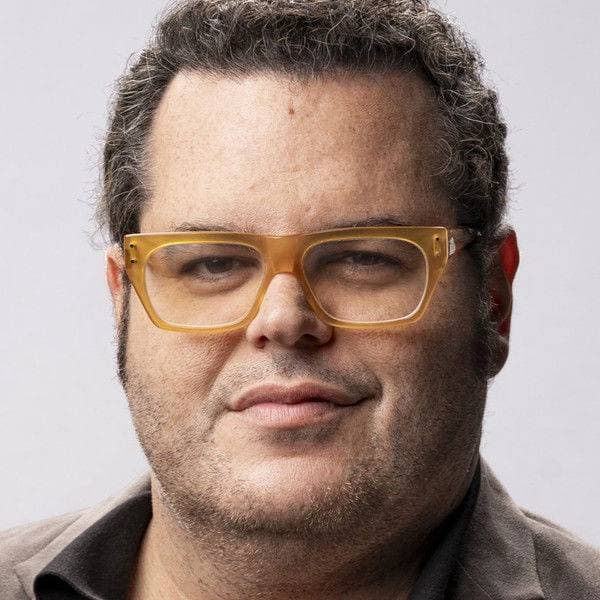 Josh Gad